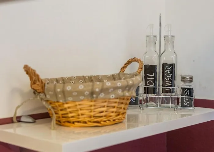 In With Swimming Pool * Pula