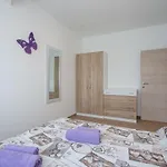 Tatil Evi In With Swimming Pool