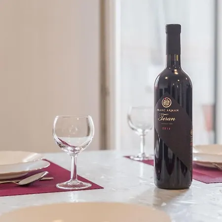 In Pula With Swimming Pool * Štinjan